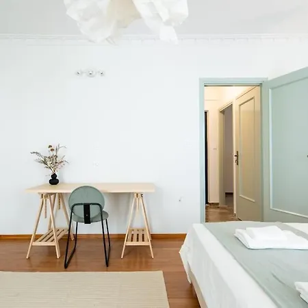 Apartment Sunlit Retreat 2-bed