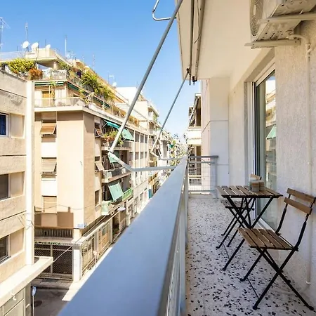 Apartment Sunlit Retreat 2-bed