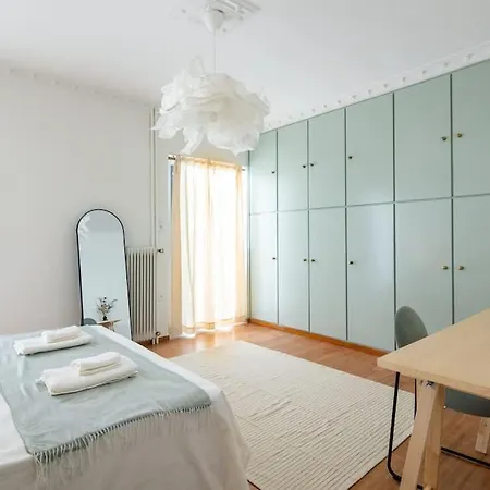 Apartment Sunlit Retreat 2-bed