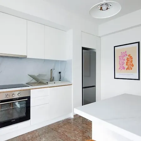 Appartement Sunlit Retreat 2-bed Athene