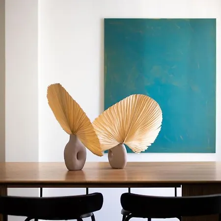 Sunlit Retreat 2-bed Appartement Athene